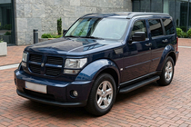 Dodge Nitro 2006–2011 Tayga Black sivuaskelmat (2 kpl, alumiini) kuva 1