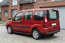 Fiat Doblo I 2005–2010 Tayga Black sivuaskelmat (2 kpl, alumiini) kuva 1