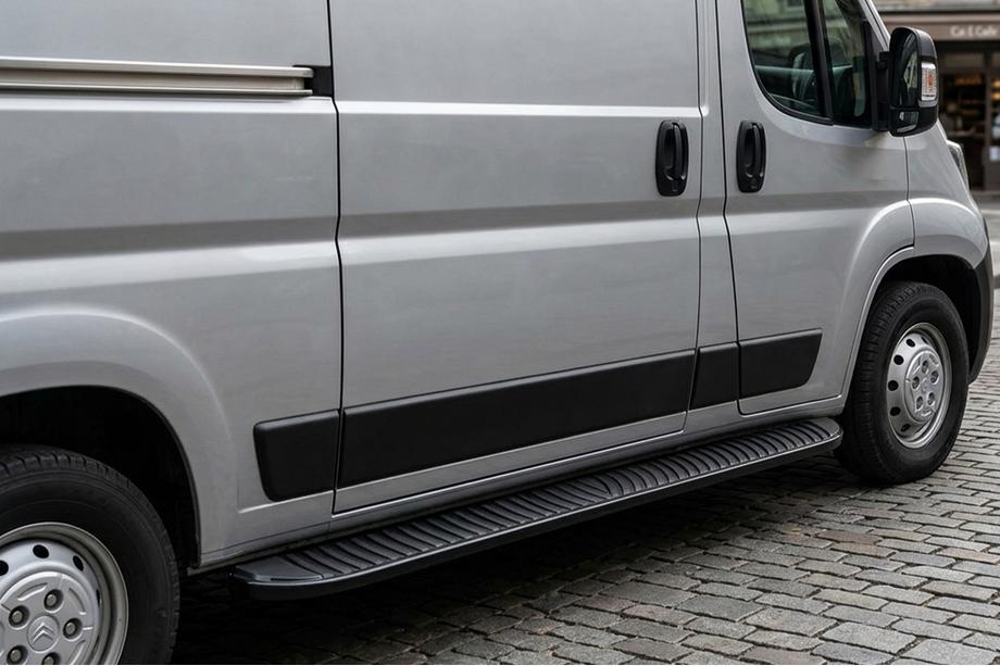 Fiat Ducato 2006–2025 Tayga Black sivuaskelmat (2 kpl, alumiini) Image