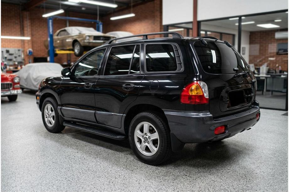Hyundai Santa Fe 1 2000–2006 Tayga Black sivuaskelmat (2 kpl, alumiini) Image