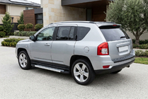 Jeep Compass 2006–2016 Sivuporrassarja New Vision Grey (2 kpl, alumiini) kuva 1