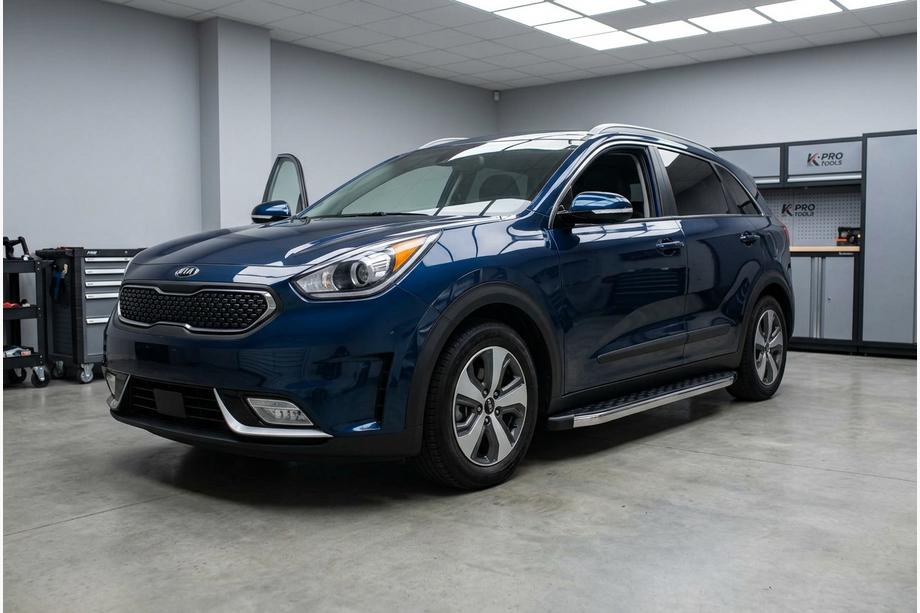Kia Niro 2016–2021 BlackLine-sivuporrassarja (2 kpl, alumiini) Kuva 1