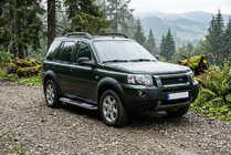 Land Rover Freelander I 1997–2006 Tayga V2 sivukynnykset (2 kpl, alumiini) kuva 1