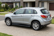 Mitsubishi ASX 2010–2023 Tayga Black sivuaskelmat (2 kpl, alumiini) kuva 1
