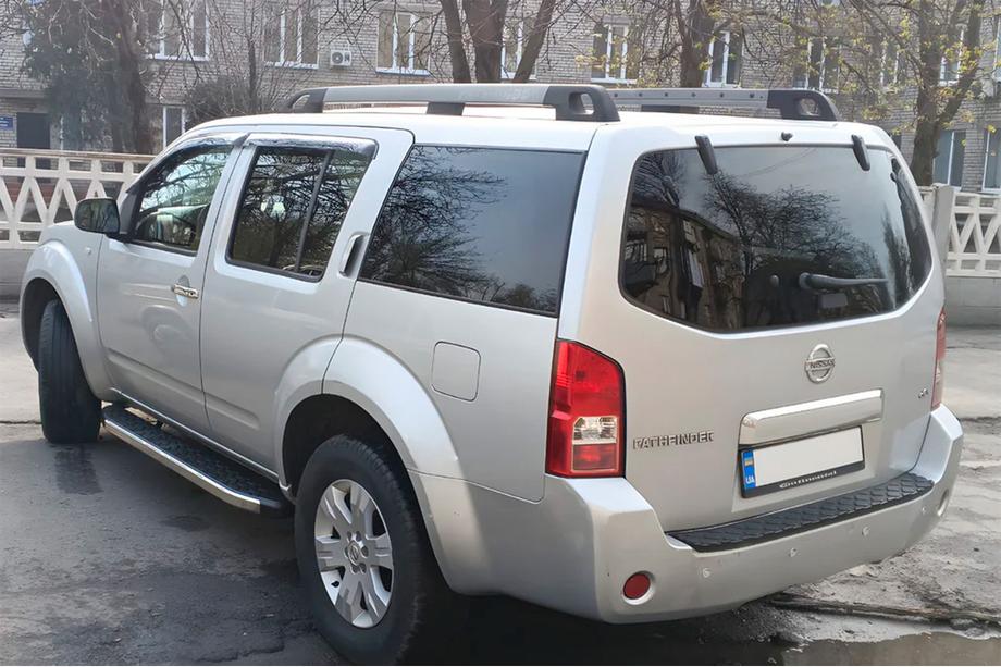 Nissan Pathfinder R51 2005–2014 BlackLine sivuastinlaudat (2 kpl, alumiini) Kuva 3