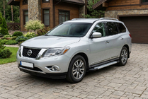Nissan Pathfinder R52 2012–2021 Sivuporrassarja New Vision Grey (2 kpl, alumiini) kuva 1