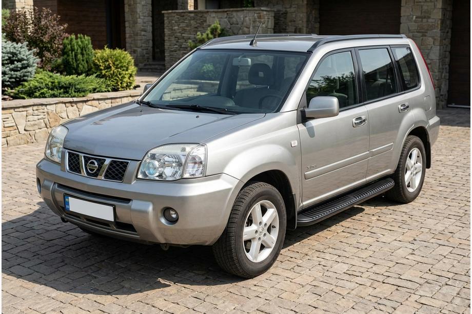 Nissan X-trail T30 2002–2007 Tayga Black sivuastinlaudat (2 kpl, alumiini) Image