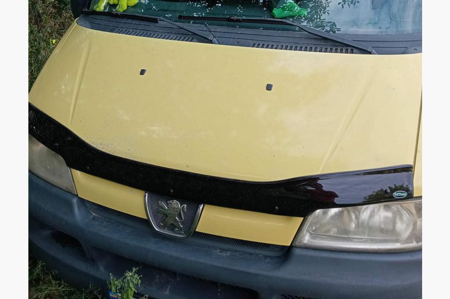Peugeot Boxer 1994–2006 Konepellin tuuliohjain (2002-2006, EuroCap) Image