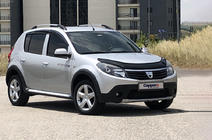 Dacia Sandero 2007–2013 Konepellin tuuliohjain (EuroCap) kuva 4