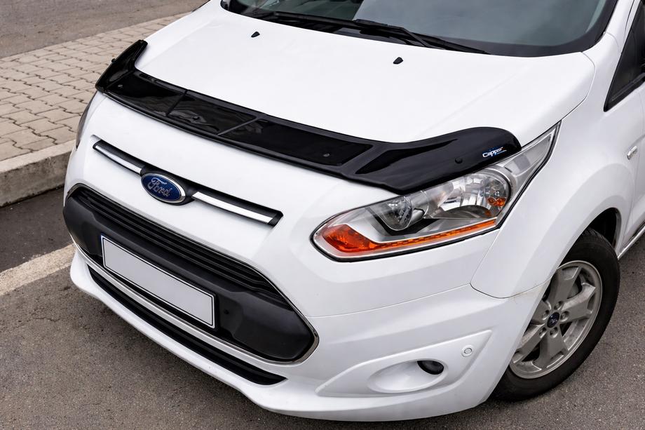 Ford Connect 2014–2021 Konepellin tuuliohjain EuroCap Image