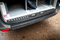 Volkswagen Crafter 2006–2016 Takapuskurin suojalista EuroCap (ABS) kuva 3