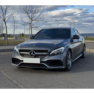 Korisarja täydellä takapuskurilla (AMG C63-designs 2014-2018) kuva 1