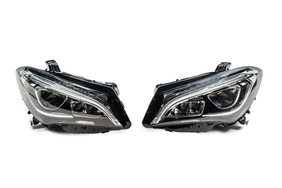 Mercedes CLA C117 2013–2019 LED-ajovalot (2 kpl) Kuva 1