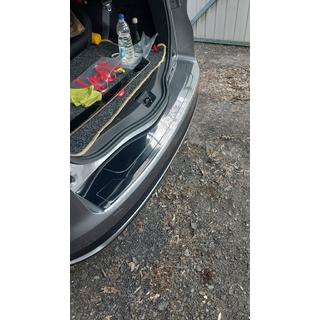 Takapuskurin suojalista Carmos (Grand, ruostumaton teräs) kuva 2