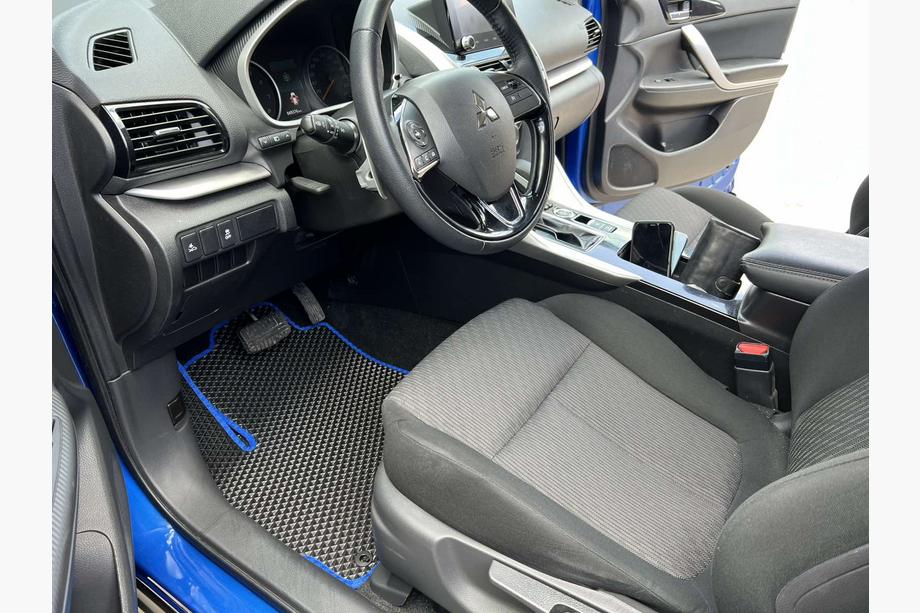 Mitsubishi Eclipse Cross 2017– EVA-lattiamatot (musta) Image