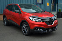 Renault Kadjar 2015–2022 Konepellin tuuliohjain (EuroCap) kuva 9