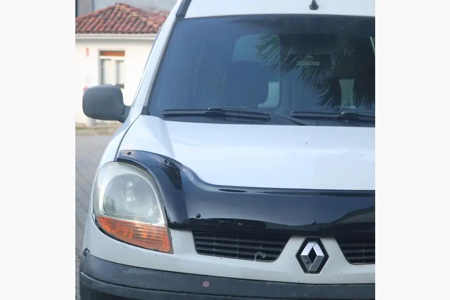 Renault Kangoo 1998–2008 Konepellin tuuliohjain 2004-2008 (EuroCap) Kuva 5