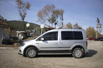 Volkswagen Caddy 2015–2020 Koristelista- ja lokasuojan levikesarja kuva 4