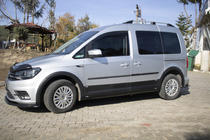 Volkswagen Caddy 2015–2020 Koristelista- ja lokasuojan levikesarja kuva 34