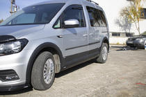 Volkswagen Caddy 2015–2020 Koristelista- ja lokasuojan levikesarja kuva 36