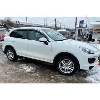 Ikkunatuulisuojat kromilistalla (4 kpl, HIC) Porsche Cayenne 2010–2017 kuva 3