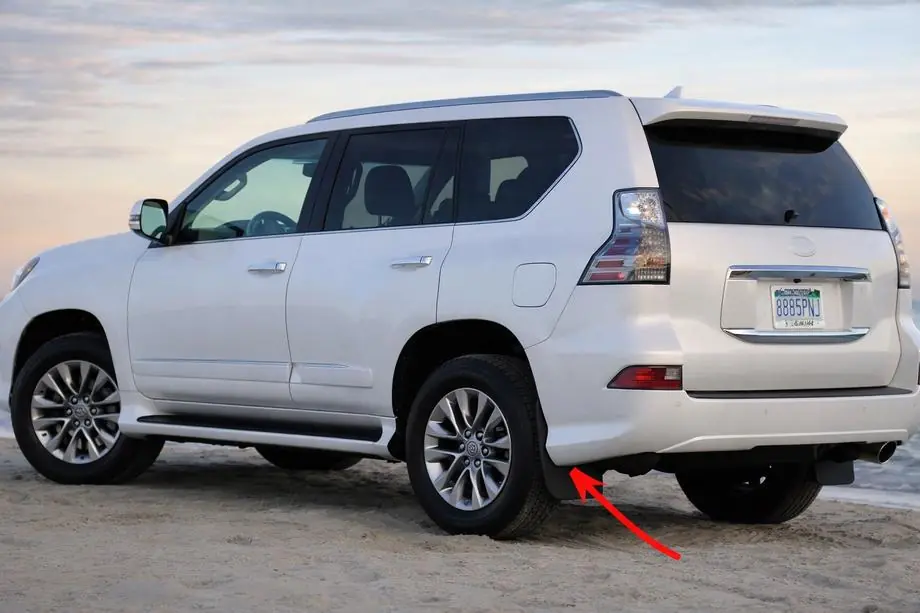 Lexus GX460 2009–2023 Premium takaroiskeläpät (2 kpl, 2013+) Kuva 1