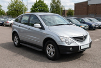 SsangYong Action 2005–2018 Tayga Black sivuaskelmat (2 kpl, alumiini) kuva 1