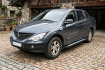 SsangYong Action 2005–2018 Sivuastinlaudat New Vision Black (2 kpl, alumiini) kuva 1