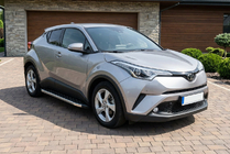 Toyota C-HR 2016–2023 Sivuporrast BlackLine (2 kpl, alumiini) kuva 1