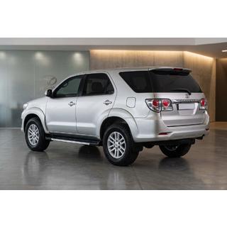 Sivuastinlaudat RedLine V1 (2 kpl, alumiini) Toyota Fortuner 2006–2015 kuva 1