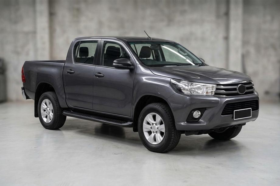 Toyota Hilux 2015– Tayga Black sivuaskelmat (2 kpl, alumiini) Image