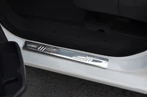 Fiat Fiorino/Qubo 2008–2024 OmsaLine kromikynnyslistat (2 kpl, ruostumaton teräs) kuva 2