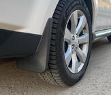 Mitsubishi Outlander 2006–2012 Roiskeläpät Premium leveälle kynnyskotelolle (4 kpl) kuva 1