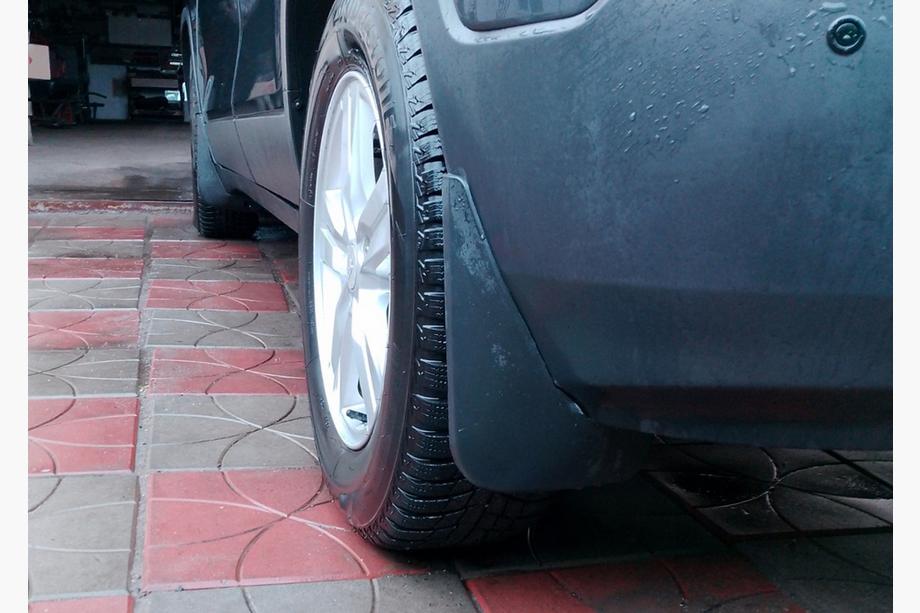 Volkswagen Jetta 2006–2011 Roiskeläpät Premium V1 (4 kpl) Image