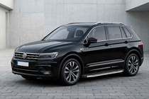 Volkswagen Tiguan 2016–2023 BlackLine-sivuporrassarja (2 kpl, alumiini) kuva 1