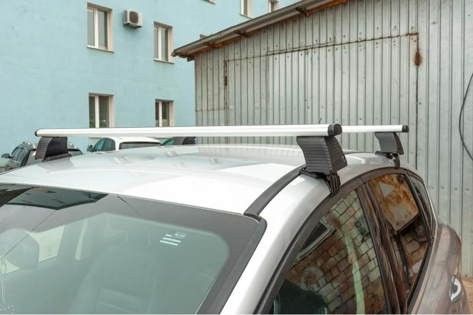Skoda Octavia II A5 2006–2010 Kattotangot sileälle katolle (2 kpl, Asaf V4) Image
