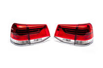 Toyota Land Cruiser 200 2007–2021 Takavalot 2016-2021 (OEM-standardi) Oikea ulompi takavalo (lokasuojaan) kuva 3