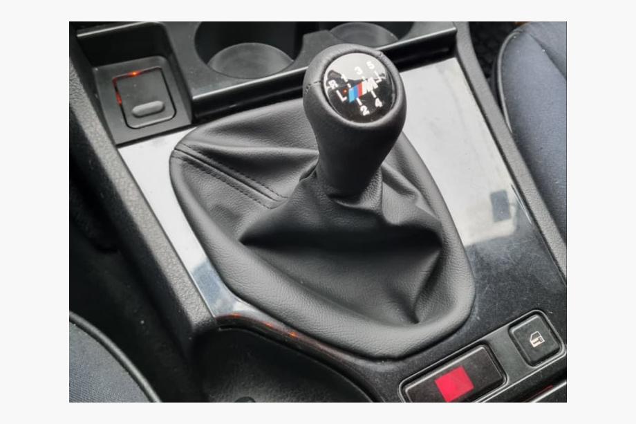 BMW 5-sarja E39 1996–2003 Vaihdekepin suojapussi + vaihdekepin nuppi OEM (keinonahka) Image