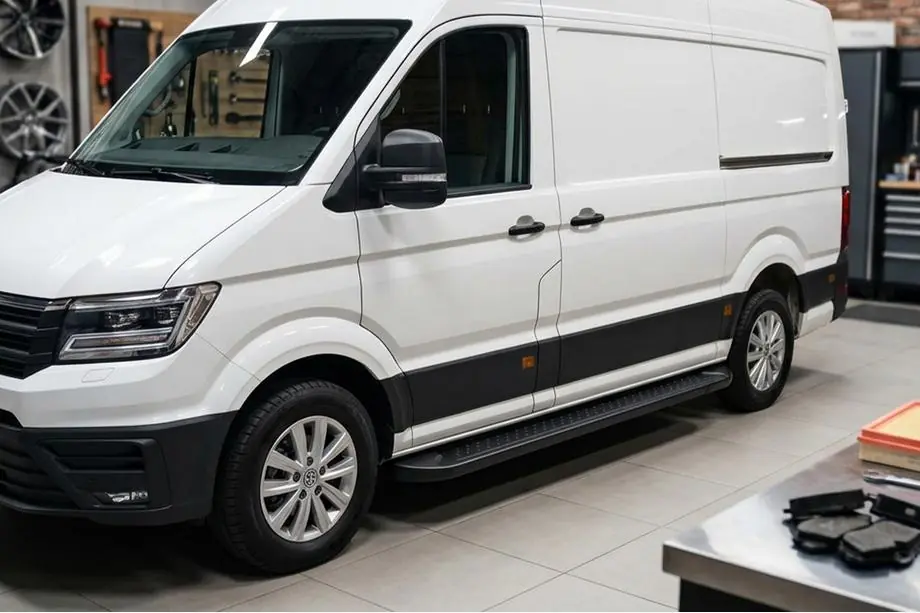 Volkswagen Crafter 2016– Allmond Black sivuaskelmat (2 kpl, alumiini) Image