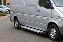Volkswagen LT 1995–2006 Sivuporrassarja New Vision Grey (2 kpl, alumiini) Pitkä akseliväli kuva 1