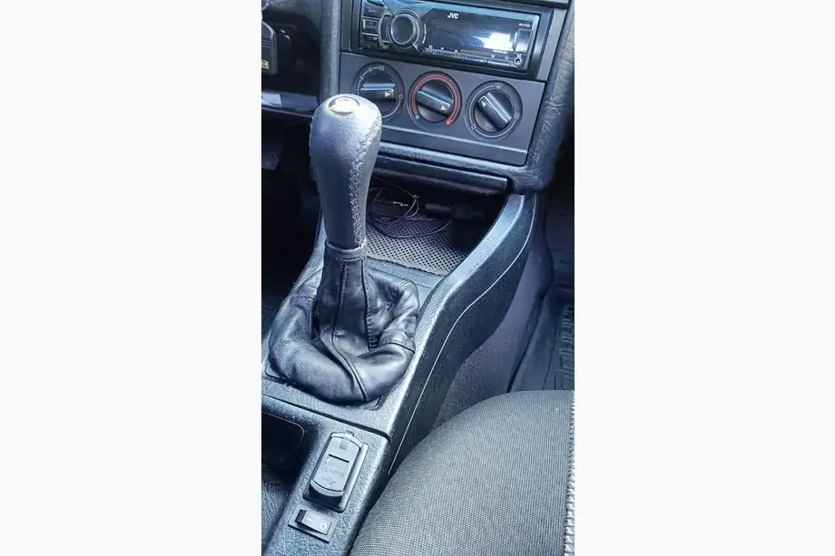 Audi Vaihteistonuppi V2 (nahka) Kuva 6
