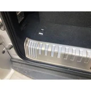 Kromi takasisäpuolen kynnyslista (7-paikkaiseen) Toyota Land Cruiser Prado 150 2009–2023 kuva 4