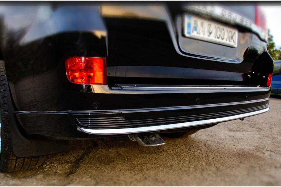 Toyota Land Cruiser 200 2007–2021 Korisarja 2016-2021 (Executive 2021) Valkoinen väri Kuva 18