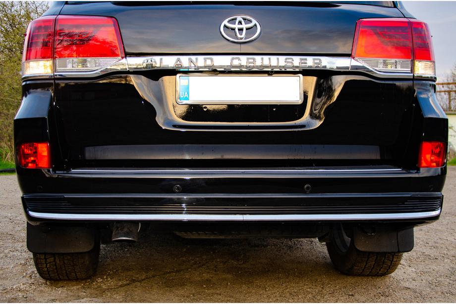 Toyota Land Cruiser 200 2007–2021 Korisarja 2016-2021 (Executive 2021) Valkoinen väri Kuva 19