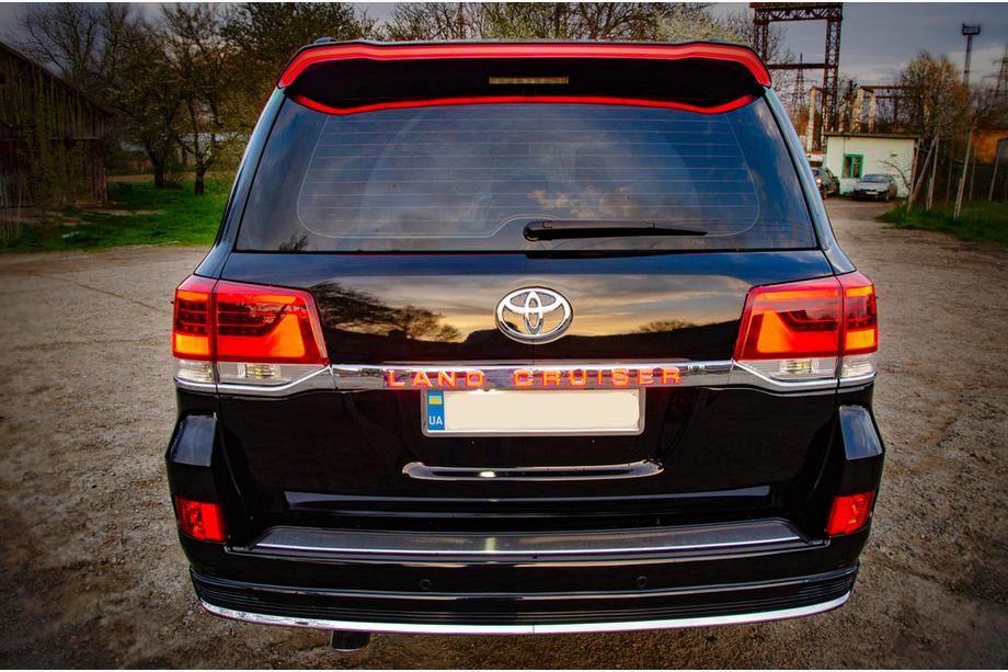 Toyota Land Cruiser 200 2007–2021 Korisarja 2016-2021 (Executive 2021) Valkoinen väri Kuva 20