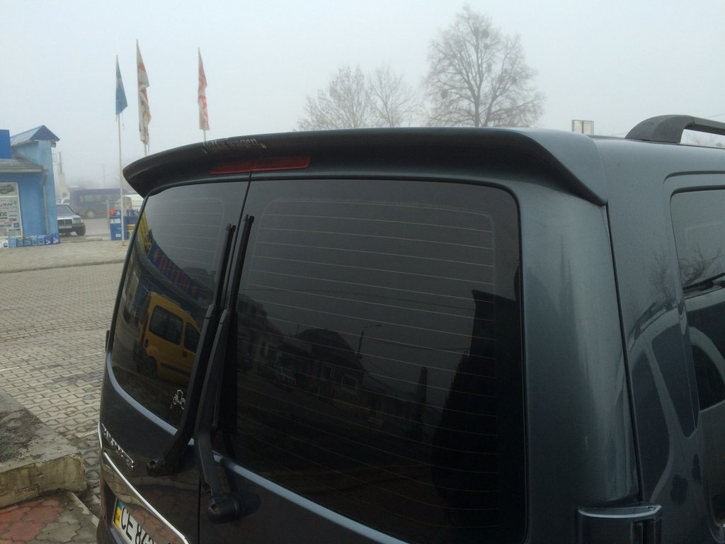 Spoileri Volkswagen Multivan T5:een