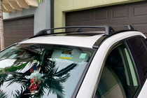 Toyota Rav 4 2019–2025 OEM-poikkitangot integroiduille kattokaiteille (2 kpl) kuva 7