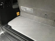 Toyota Sequoia 2007–2022 Tavaratilan matot (EVA, harmaat) kuva 4
