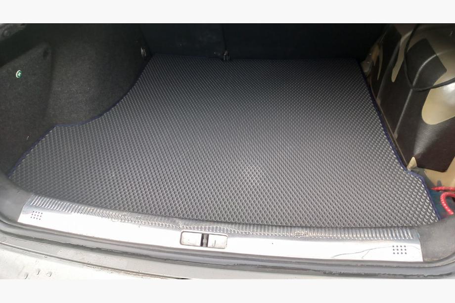 Volkswagen Passat B5 1997–2005 Tavaratilan matto SD (EVA, musta) Image
