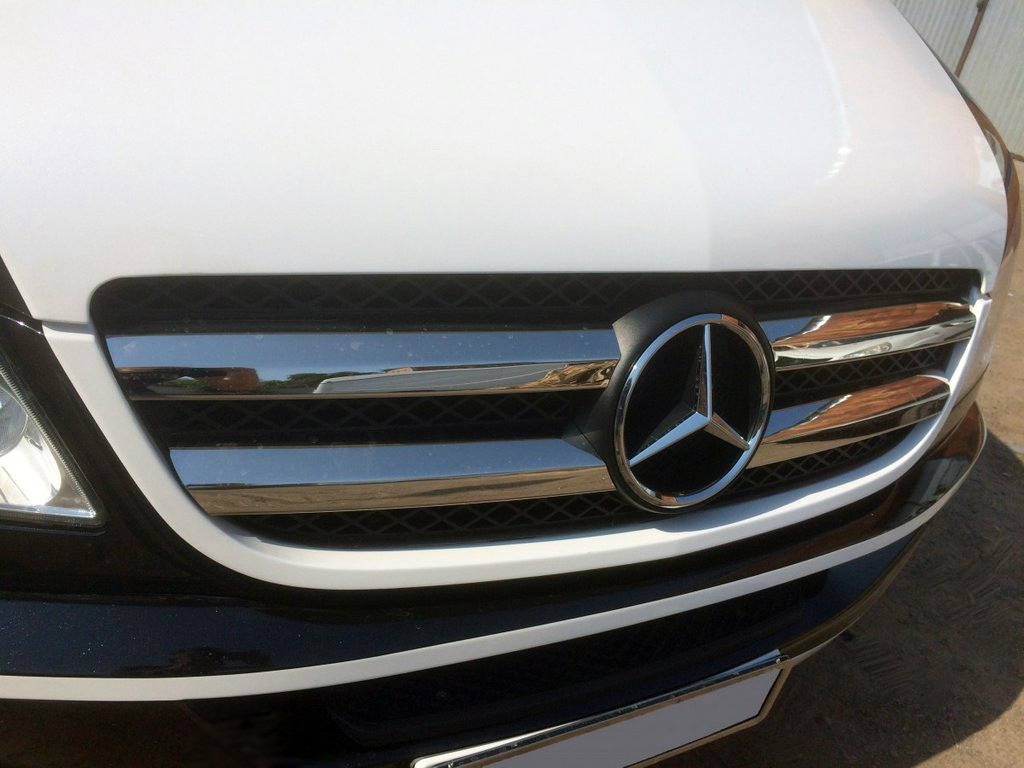Mercedes Sprinterin jäähdyttimen säleikön tuning